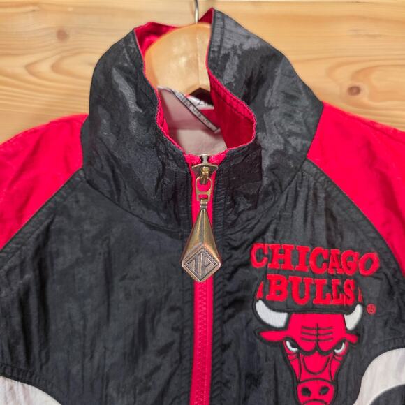 VTG 90s Chicago Bulls Windbreaker Jacket Youth 17X19 Team Athletics MJ Jordan - Picture 2 of 10